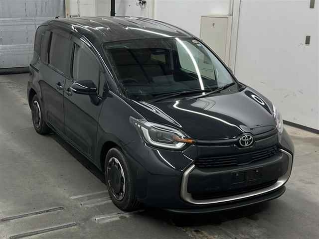 Toyota Sienta 3 поколение