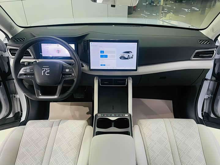 BYD Yuan UP