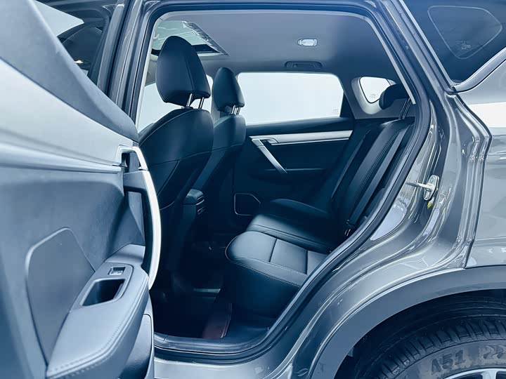 Geely Binyue ( Coolray )