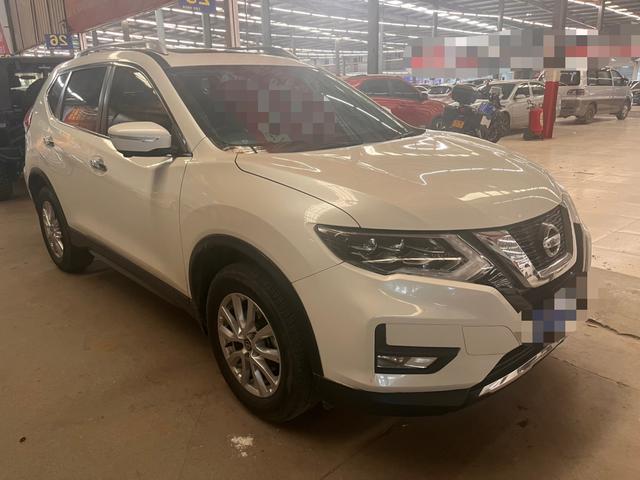 Nissan X-Trail 2016 - н.в., T32 — 3 поколение, рестайлинг