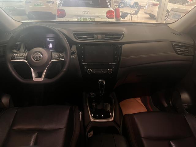 Nissan X-Trail 2016 - н.в., T32 — 3 поколение, рестайлинг