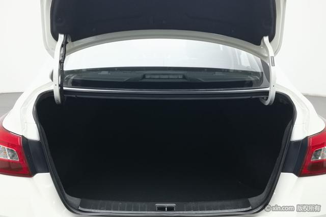 Nissan Sylphy 3 поколение рестайлинг