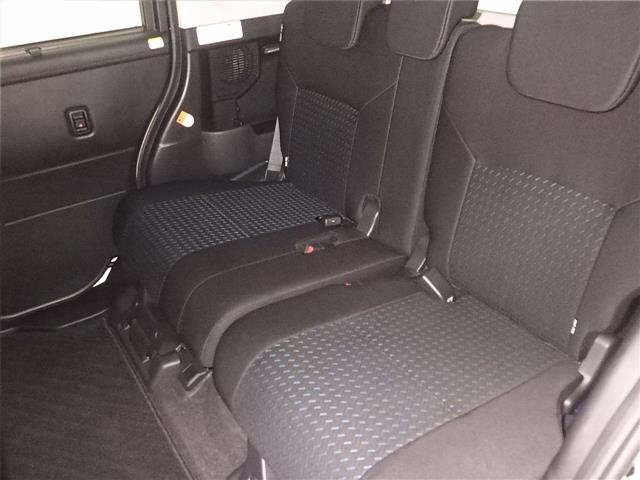 Toyota Roomy 1 поколение рестайлинг