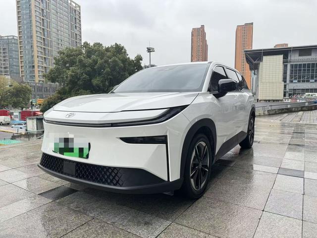 Toyota Bz3x