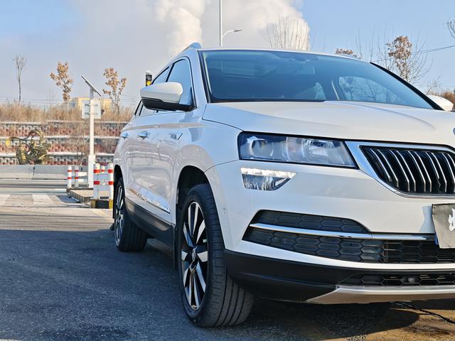 Skoda Karoq 1 поколение