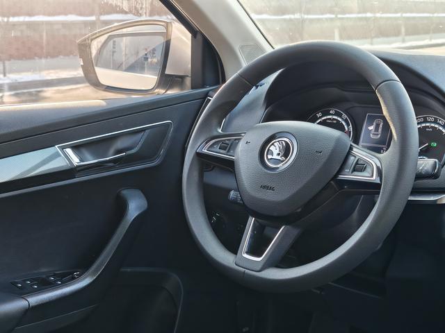 Skoda Karoq 1 поколение