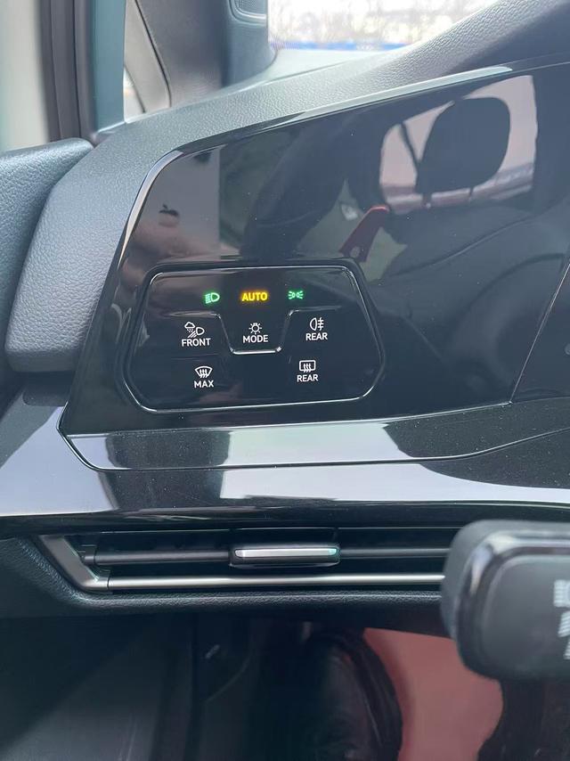 Volkswagen Golf 2019 - 2024, Mk8 — 8 поколение