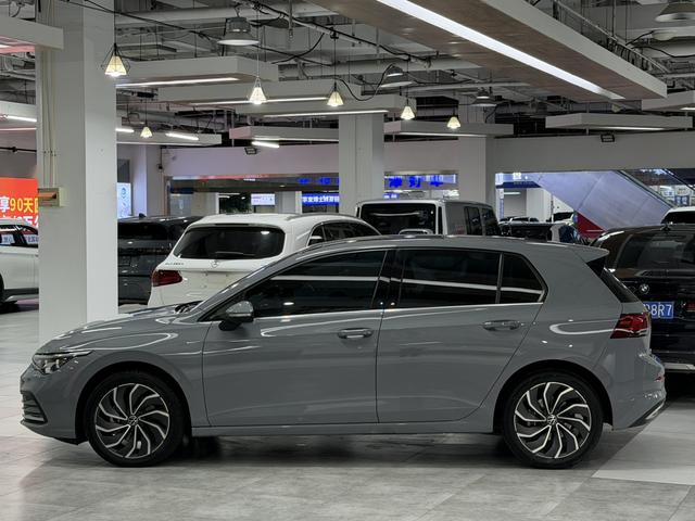 Volkswagen Golf 2019 - 2024, Mk8 — 8 поколение