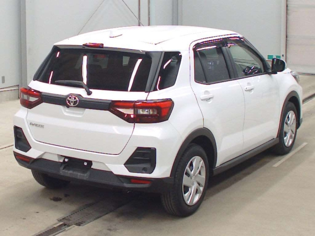 Toyota Raize 1 поколение