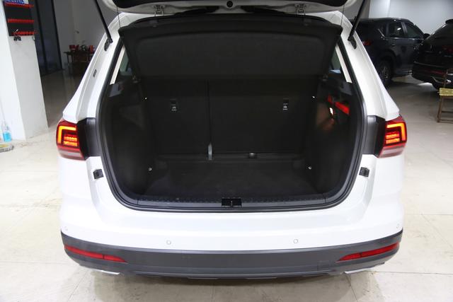 Volkswagen Tharu 1 поколение