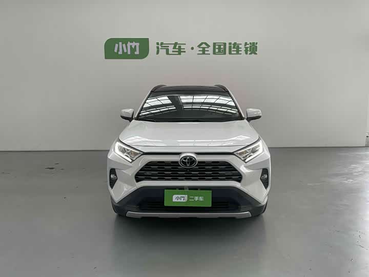 Toyota Rav4 5 поколение