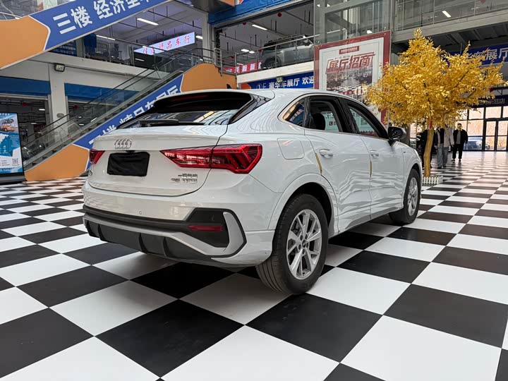 Audi Q3 Sportback 2 поколение