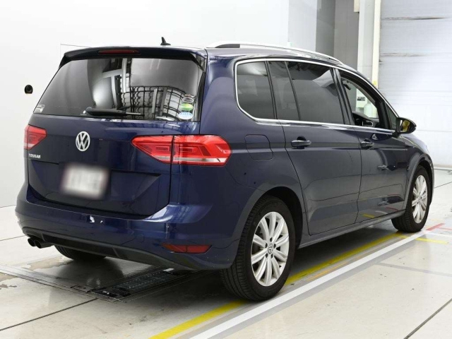 Volkswagen Touran 2 поколение