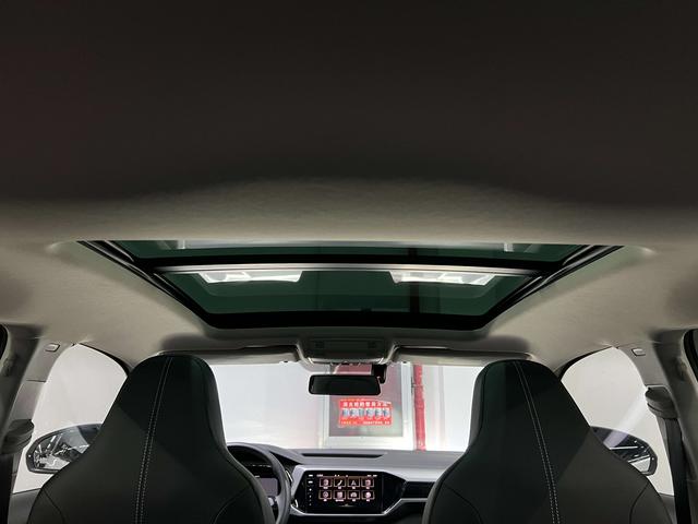 Volkswagen T-Cross 1 поколение