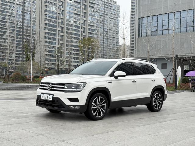 Volkswagen Tharu