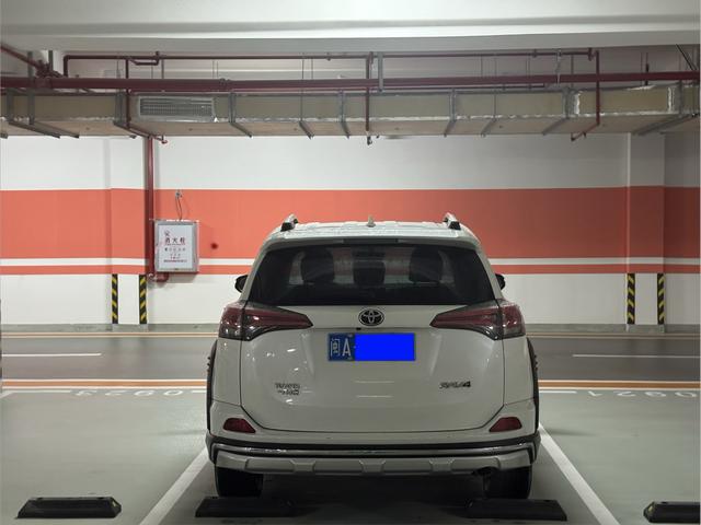 Toyota Rav4 4 поколение htcnfqkbyu