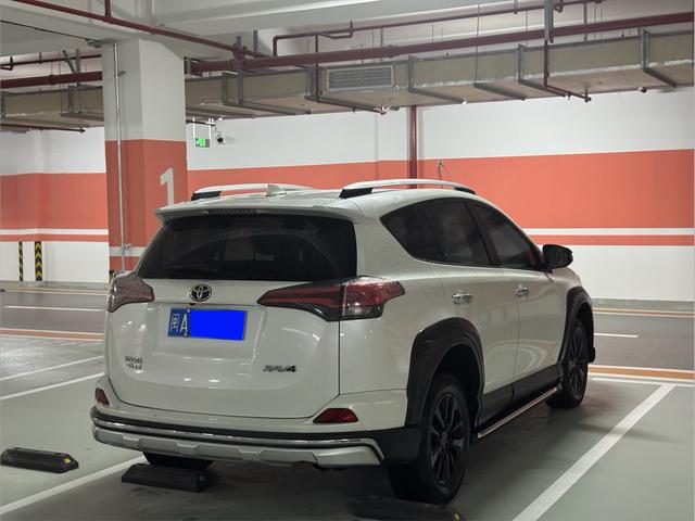 Toyota Rav4 4 поколение htcnfqkbyu