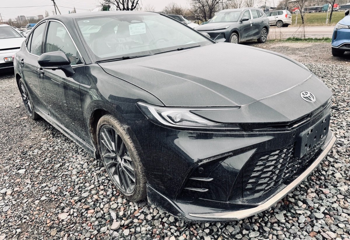 Toyota Camry 10 поколение