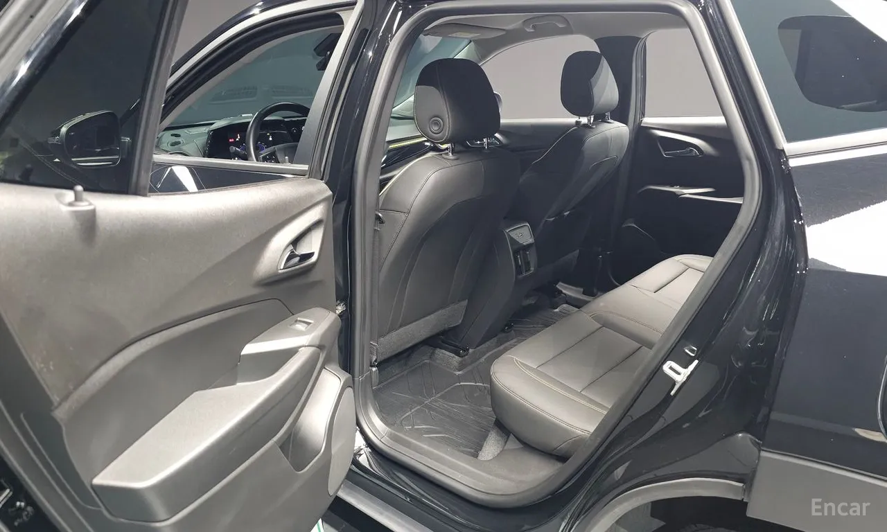Chevrolet Trax 2022 - н.в. — 2 поколение