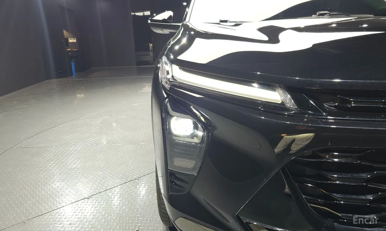 Chevrolet Trax 2022 - н.в. — 2 поколение
