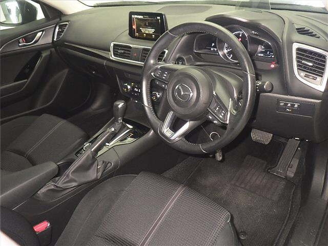 Mazda Axela 3 поколение рестайлинг
