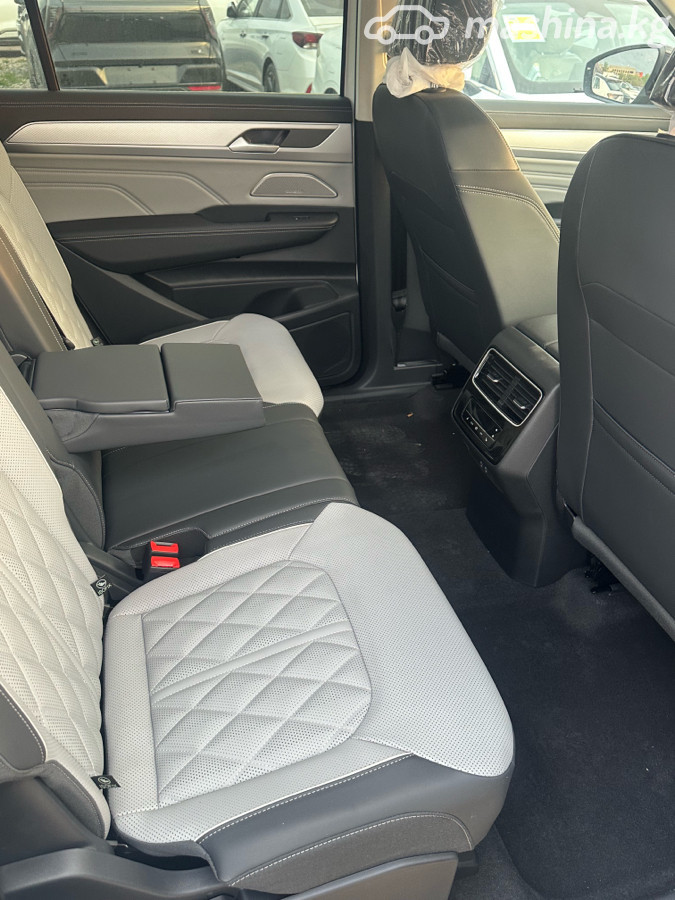 Volkswagen Tavendor 1 поколение