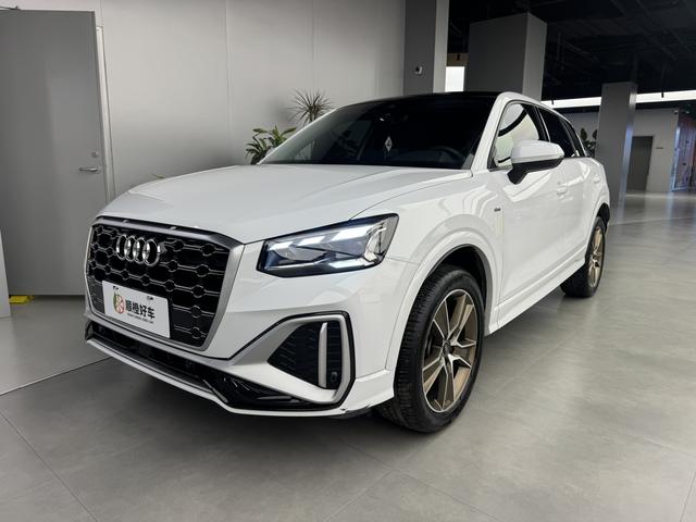 Audi Q2L