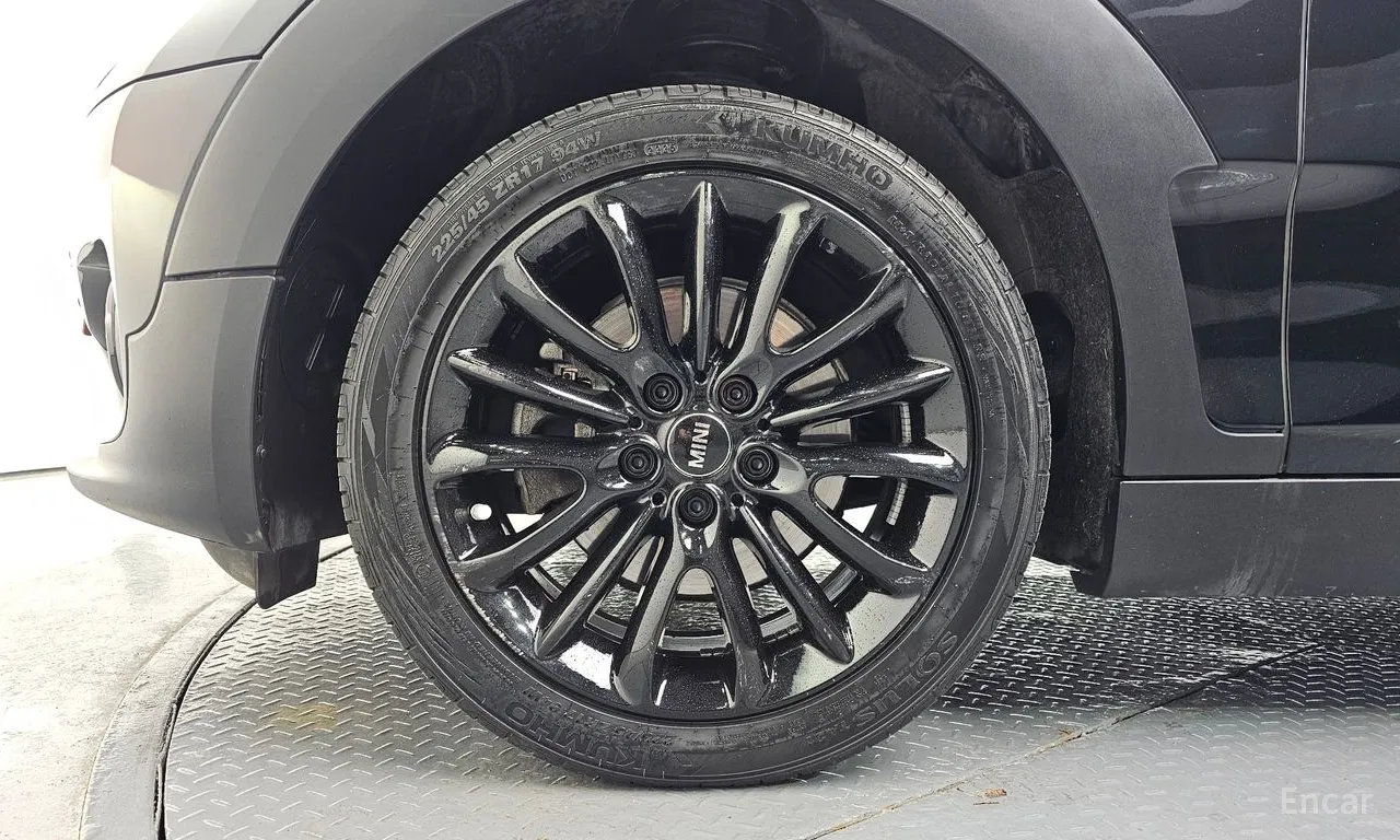 Mini Clubman 2 поколение рестайлинг