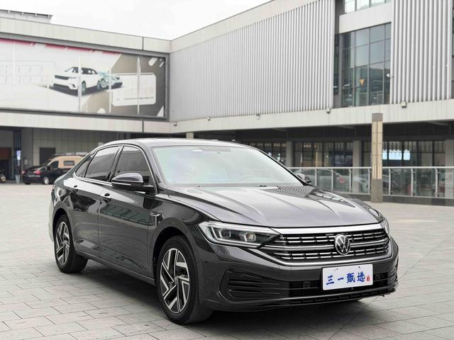 Volkswagen Sagitar 3 поколение рестайлинг