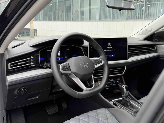 Volkswagen Sagitar 3 поколение рестайлинг