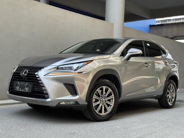 Lexus Nx200