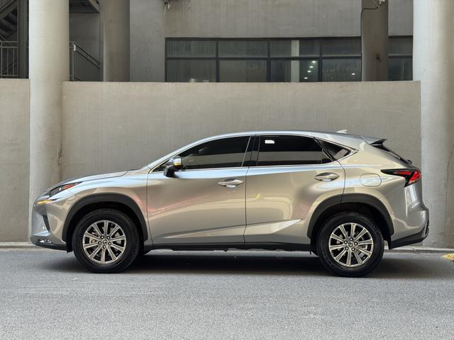 Lexus Nx200 1 поколение