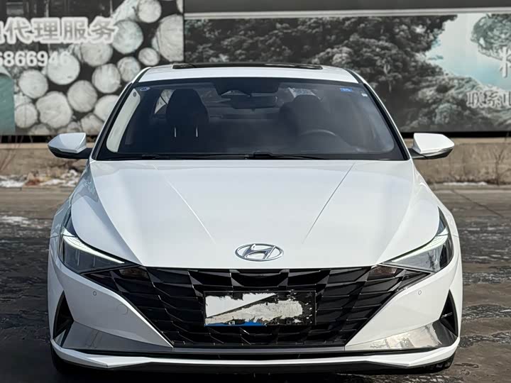 Hyundai Elantra