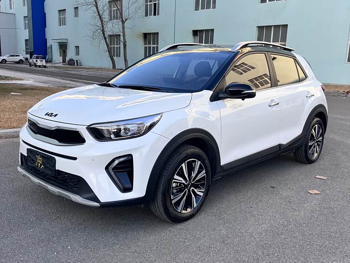 KIA KX1