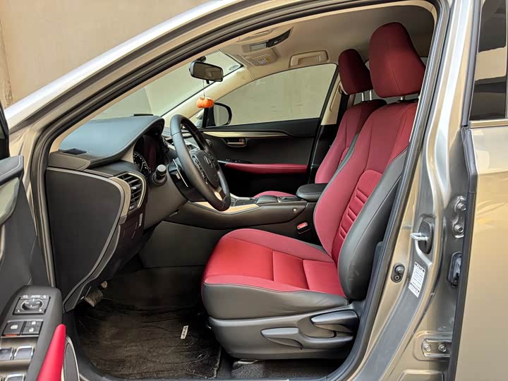 Lexus Nx200