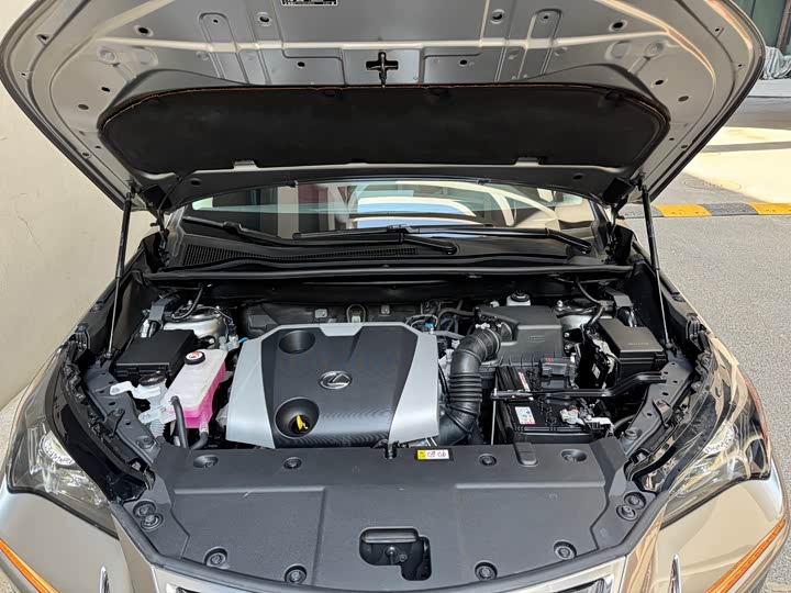 Lexus Nx200
