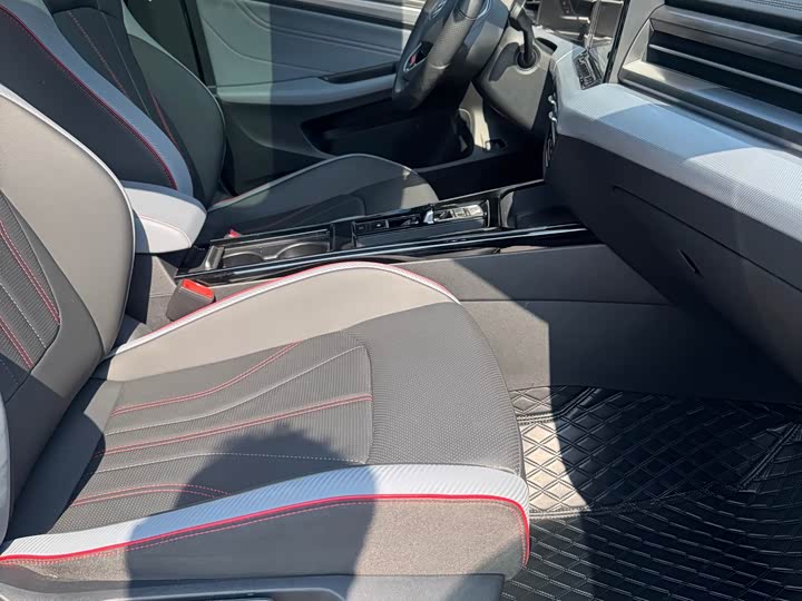 Volkswagen Lamando L