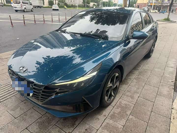 Hyundai Elantra