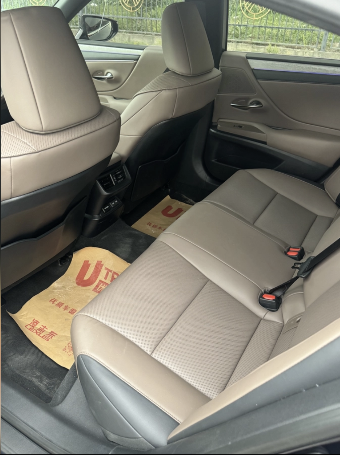 Lexus Es200