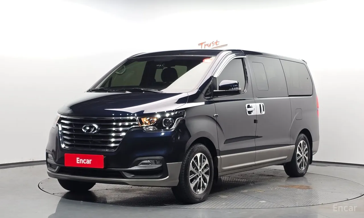 Hyundai Grand Starex