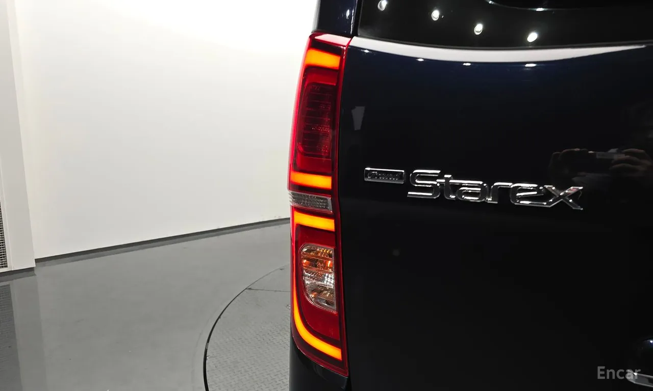 Hyundai Grand Starex