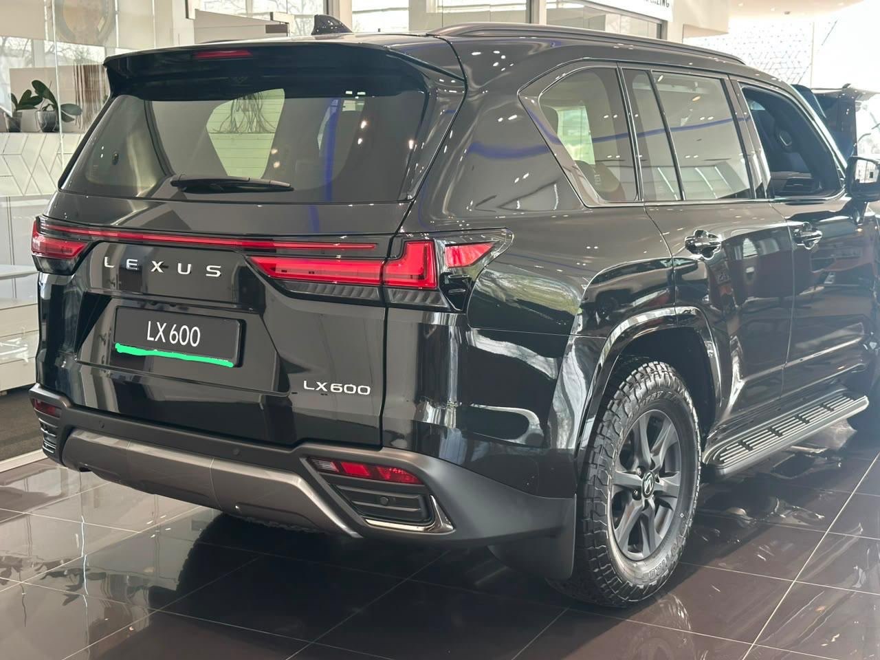 Lexus Lx600