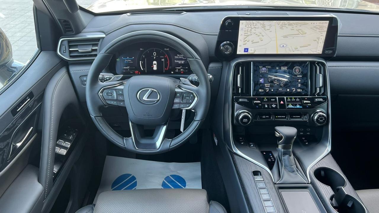 Lexus Lx600