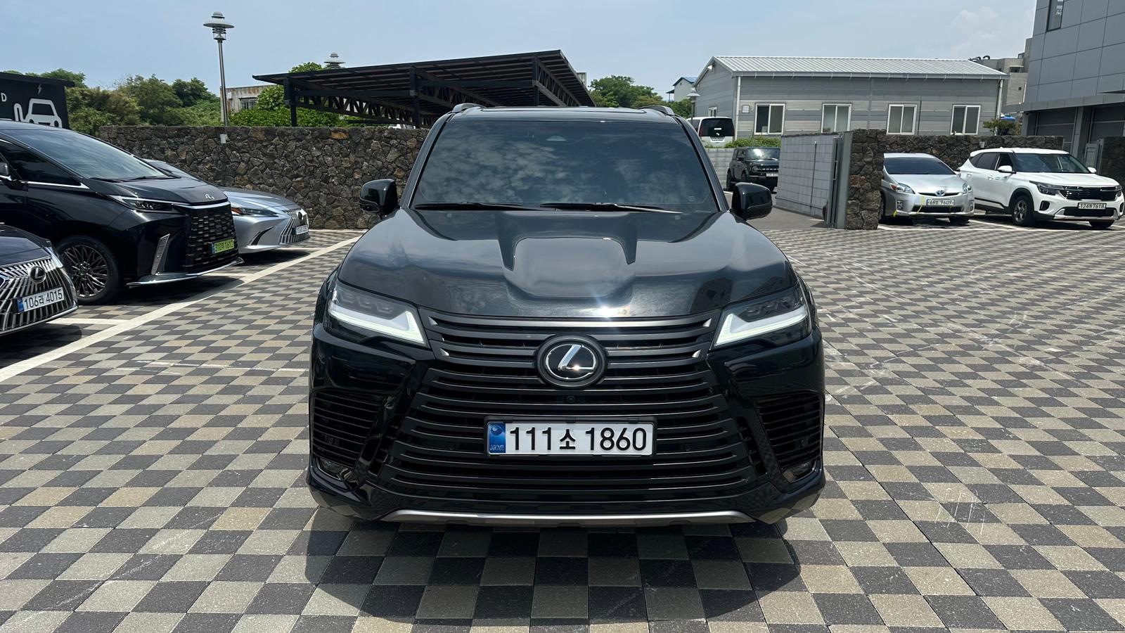 Lexus Lx700h