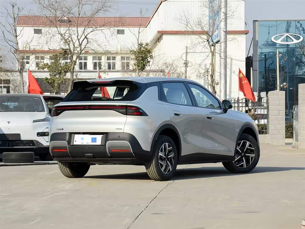 Changan Qiyuan Nevo Q05