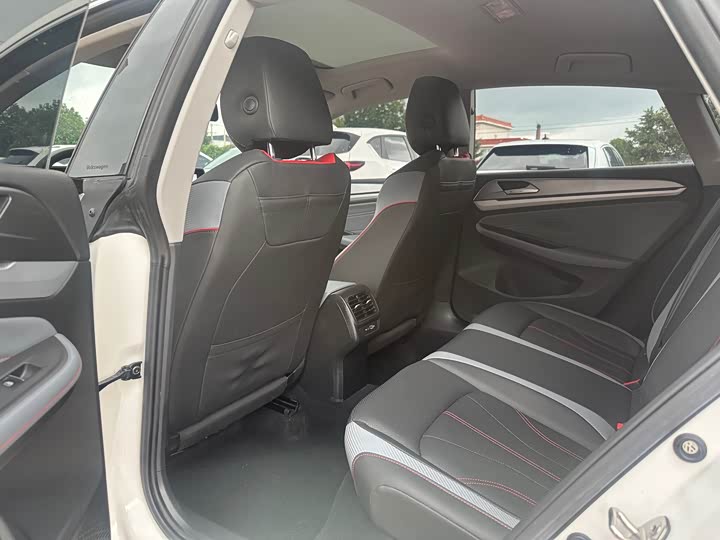 Volkswagen Lamando L