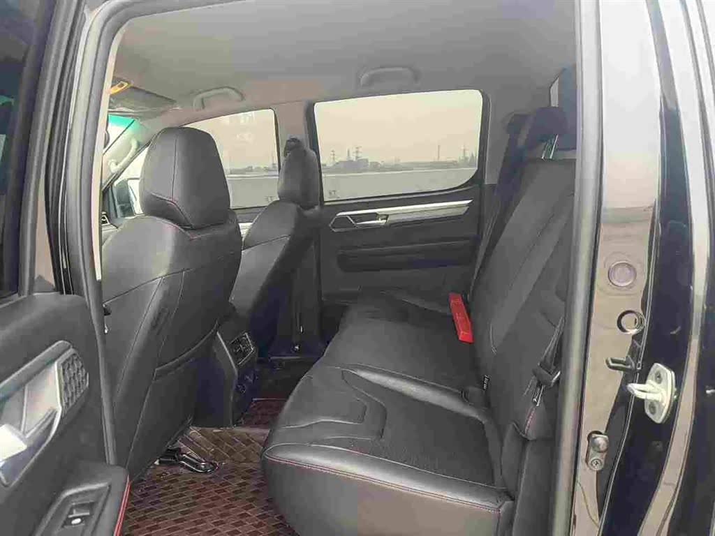 JAC T8