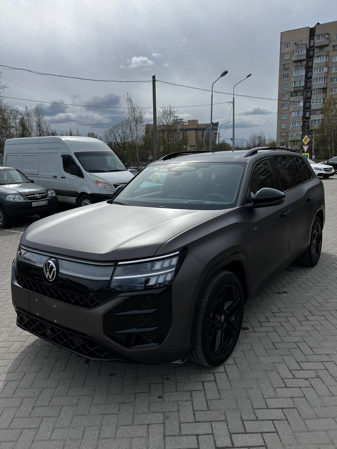 Volkswagen Teramont Pro 2025 года за 5,9 млн рублей: Новый флагманский кроссовер из Китая