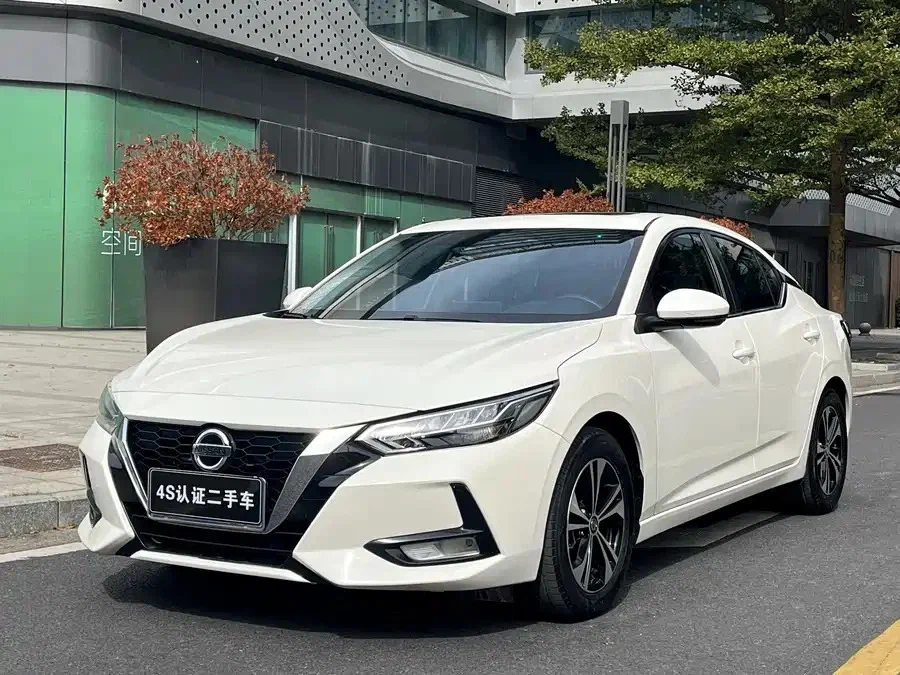 Nissan Sylphy 2022 года за 1,8 млн рублей: Просторный седан с минимальным пробегом