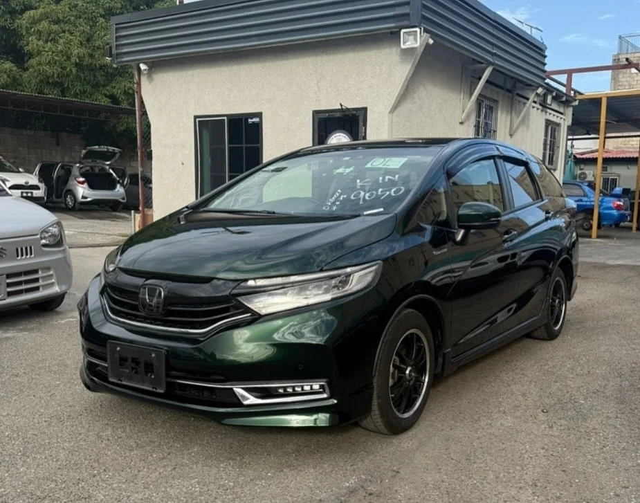 Honda Shuttle 2020 года за 1,496 млн рублей: Практичный японский минивэн с полным приводом и пробегом 34 000 км